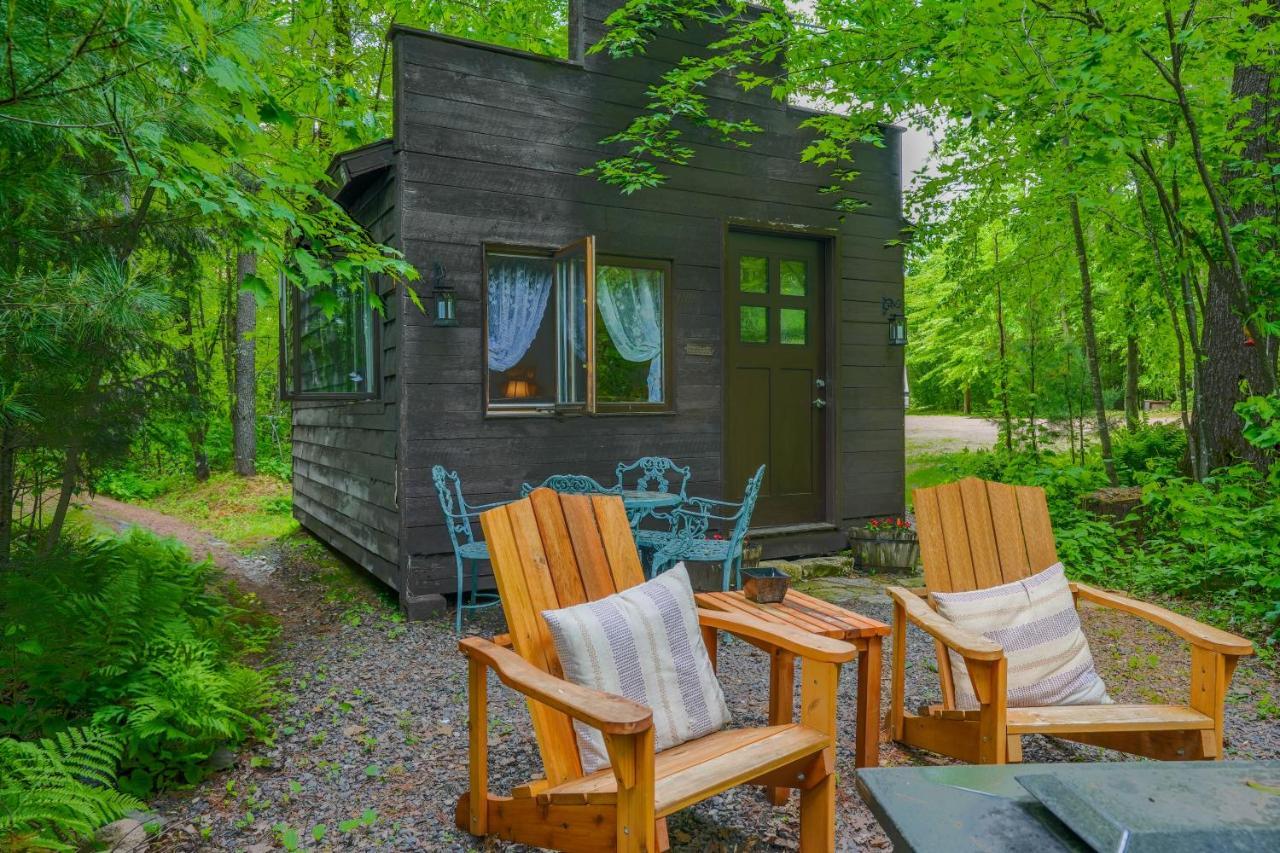 Vintage Wild West Tiny Hotel In The Woods! Pine City Bagian luar foto